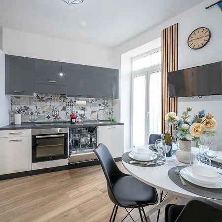 Da Violeta-comodo Bilocale Completo Di Tutto