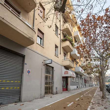 Da Violeta-comodo Bilocale Completo Di Tutto Trieste